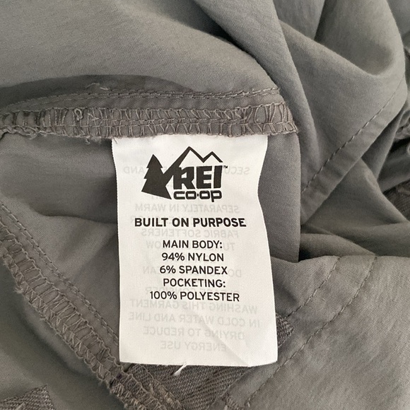 REI Coop Convertible Nylon Camp/Hike Pants - Picture 6 of 9